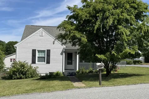 114 Devon Road Staunton VA 24401