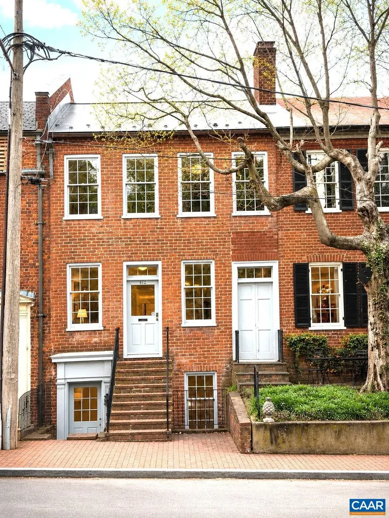 Charlottesville VA, 412 Jefferson Street E
