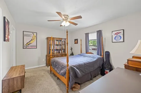 1005 D Street Waynesboro VA 22980