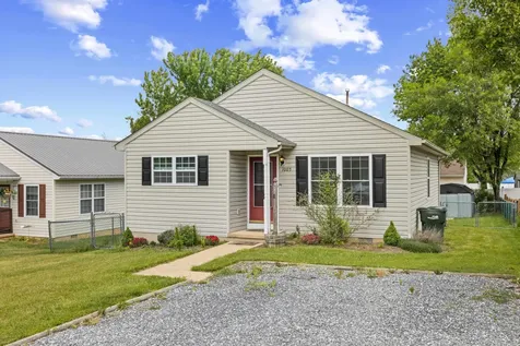 1005 D Street Waynesboro VA 22980