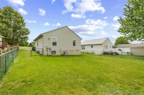 1005 D Street Waynesboro VA 22980