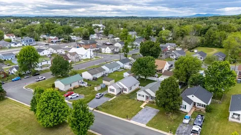 1005 D Street Waynesboro VA 22980