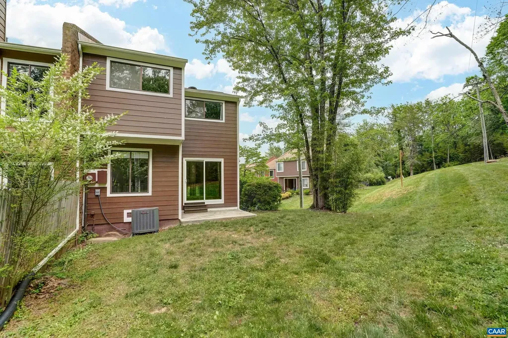 587 Southampton Court Charlottesville VA 22901