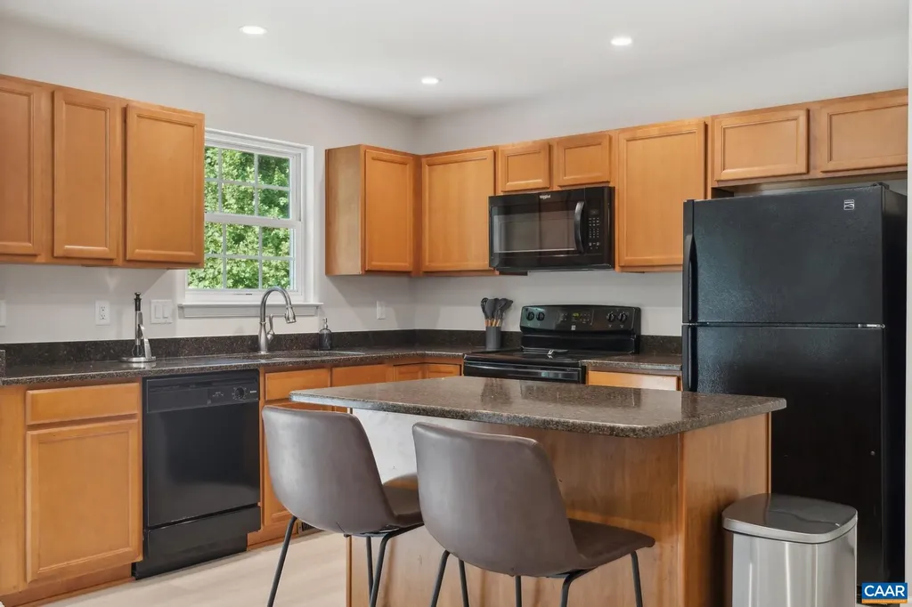 6414 Jefferson Mill Road Scottsville VA 24590