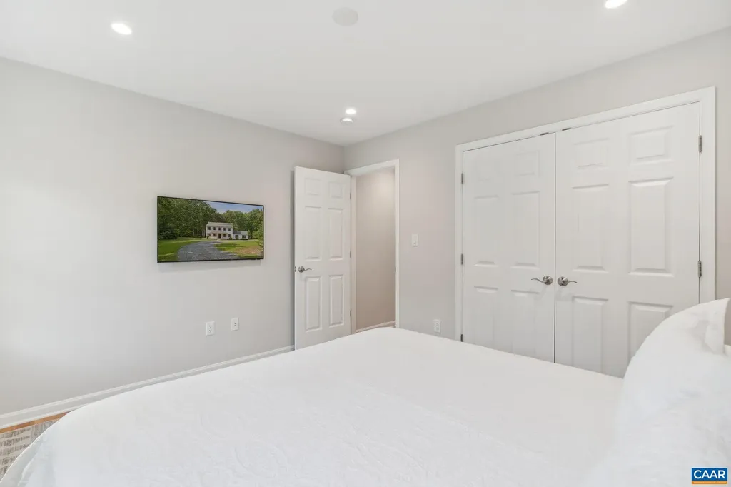 6414 Jefferson Mill Road Scottsville VA 24590