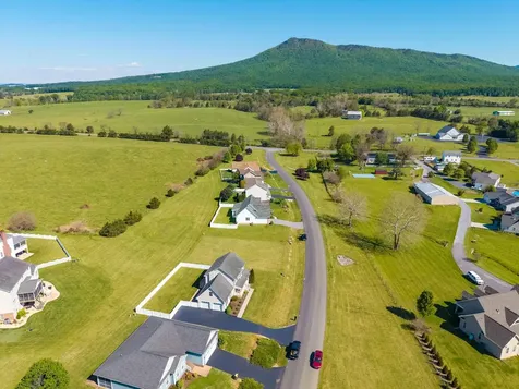 560 Dry Meadow Road Mcgaheysville VA 22840