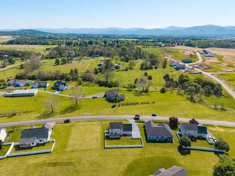 560 Dry Meadow Road Mcgaheysville VA 22840