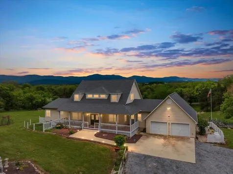 1050 Almond Drive Luray VA 22835