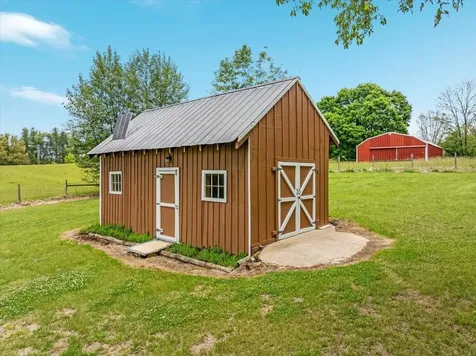1050 Almond Drive Luray VA 22835