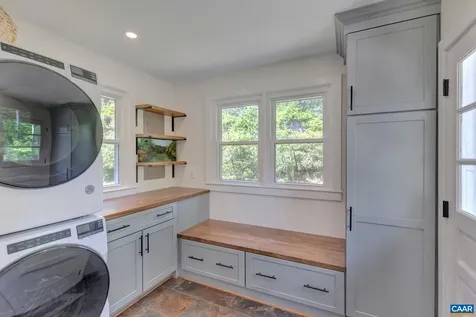 4362 Ivy Road Charlottesville VA 22903