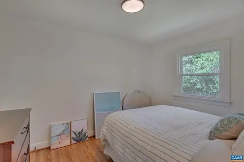 4362 Ivy Road Charlottesville VA 22903