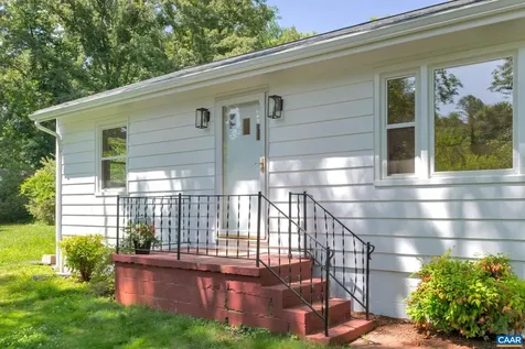 4362 Ivy Road Charlottesville VA 22903