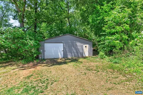 4362 Ivy Road Charlottesville VA 22903