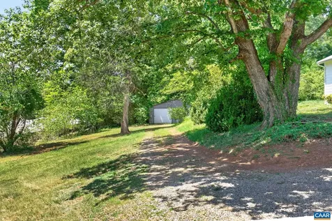 4362 Ivy Road Charlottesville VA 22903