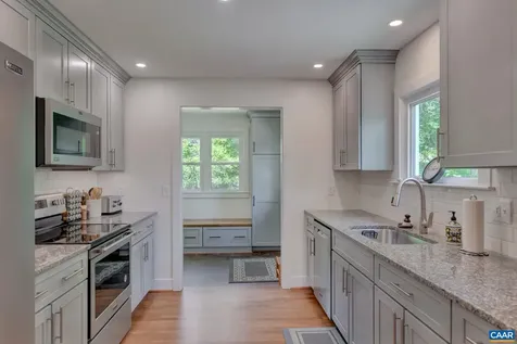 4362 Ivy Road Charlottesville VA 22903