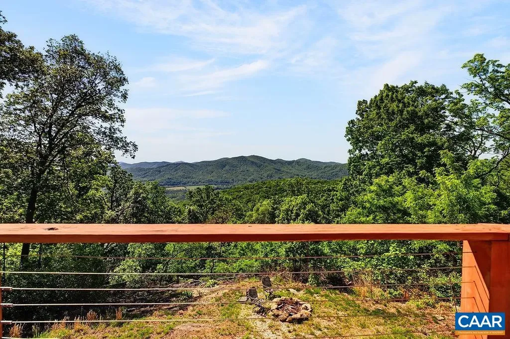 1494 Spruce Creek Lane Nellysford VA 22958