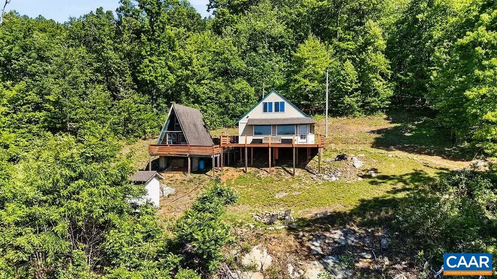 1494 Spruce Creek Lane Nellysford VA 22958