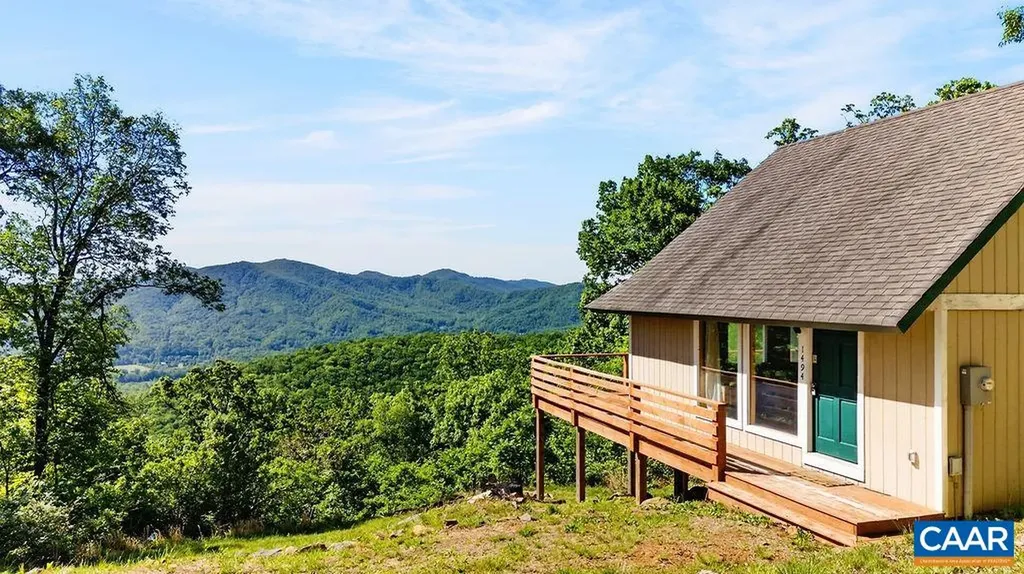 1494 Spruce Creek Lane Nellysford VA 22958
