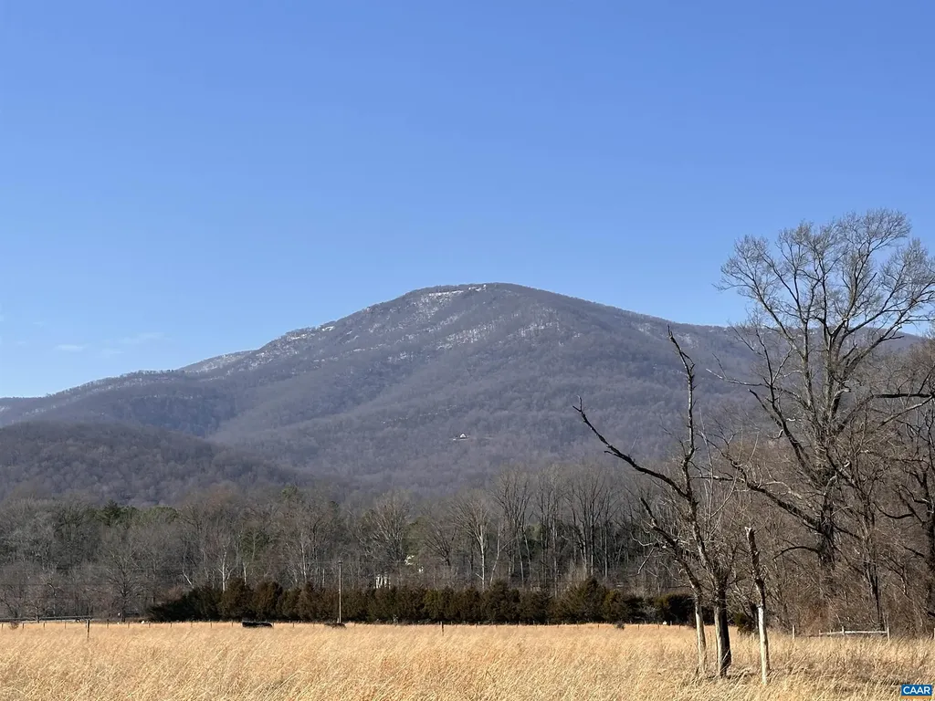 1494 Spruce Creek Lane Nellysford VA 22958