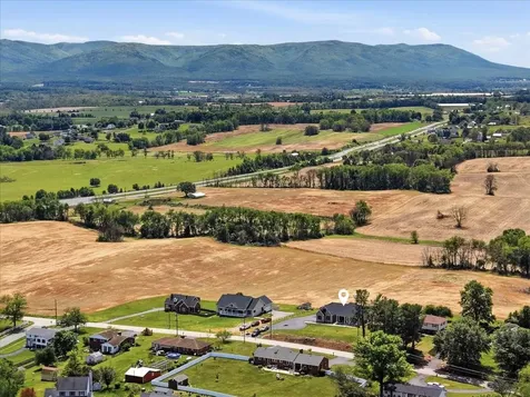 1003 Ladd Road Waynesboro VA 22980