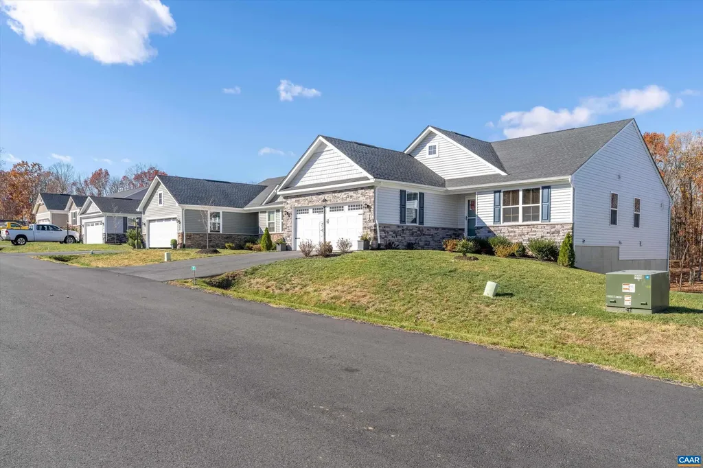 93 Archer Drive Palmyra VA 22963