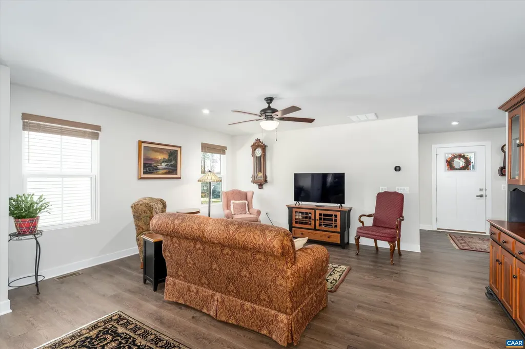 93 Archer Drive Palmyra VA 22963