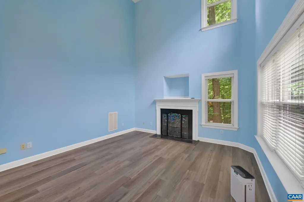 1270 Chatham Ridge Charlottesville VA 22901