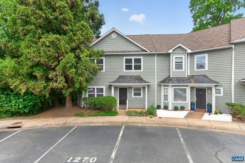 1270 Chatham Ridge Charlottesville VA 22901