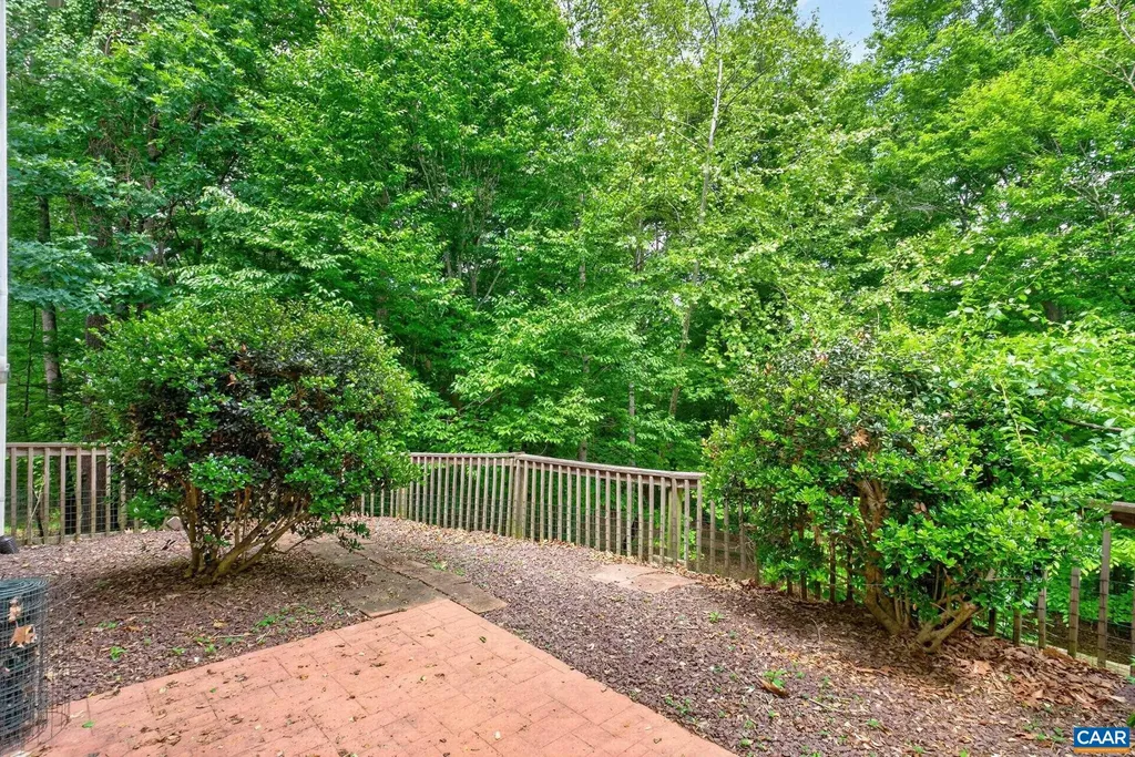 1270 Chatham Ridge Charlottesville VA 22901