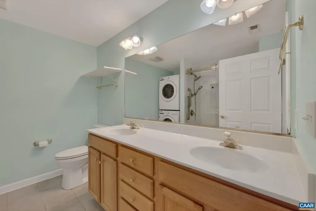 1270 Chatham Ridge Charlottesville VA 22901