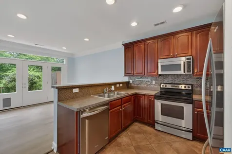 1270 Chatham Ridge Charlottesville VA 22901