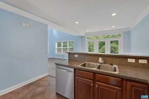 1270 Chatham Ridge Charlottesville VA 22901