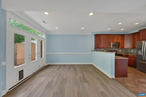 1270 Chatham Ridge Charlottesville VA 22901