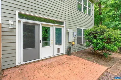 1270 Chatham Ridge Charlottesville VA 22901