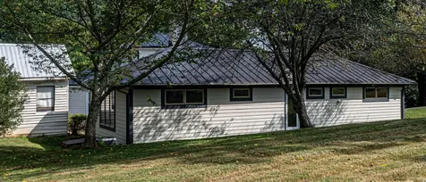 19 Mt Hermon Road Middlebrook VA 24459