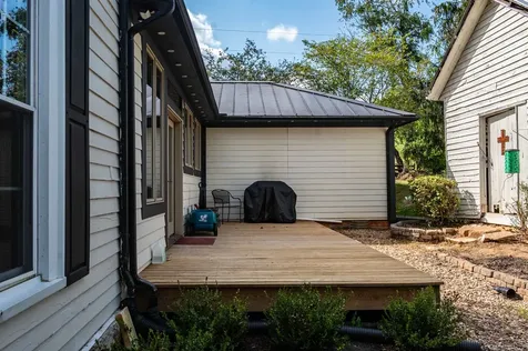 19 Mt Hermon Road Middlebrook VA 24459