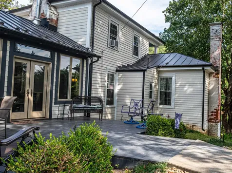 19 Mt Hermon Road Middlebrook VA 24459