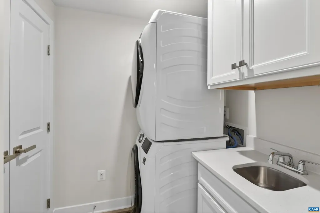 4068A Perseus Lane Charlottesville VA 22901