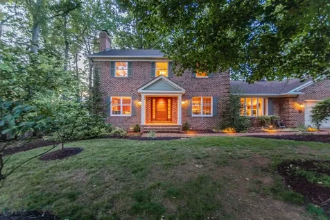 207 Fairway Drive Harrisonburg VA 22802