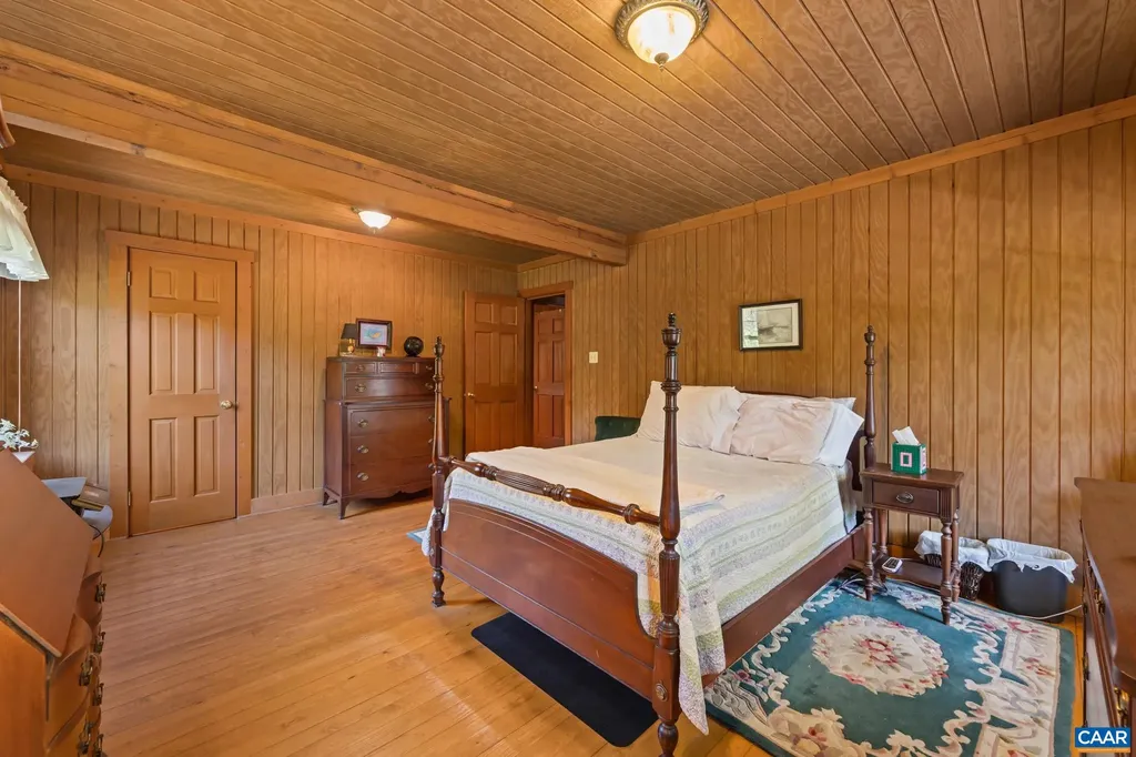 4739 Old Mountain Road E Louisa VA 23093