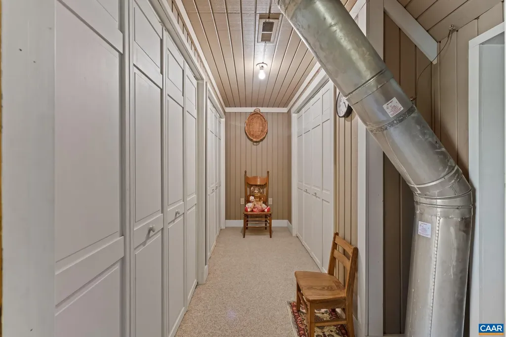 4739 Old Mountain Road E Louisa VA 23093