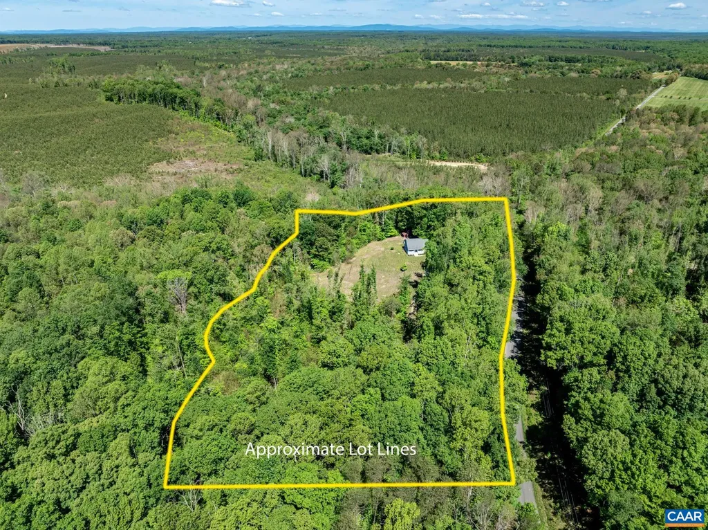 4739 Old Mountain Road E Louisa VA 23093