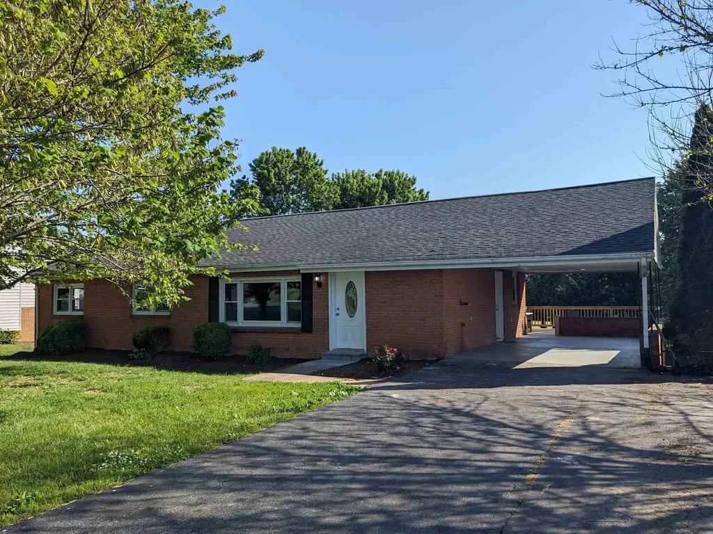 206 Clicks Lane New Market VA 22844