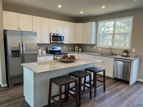 241 Cheshire Lane Waynesboro VA 22980