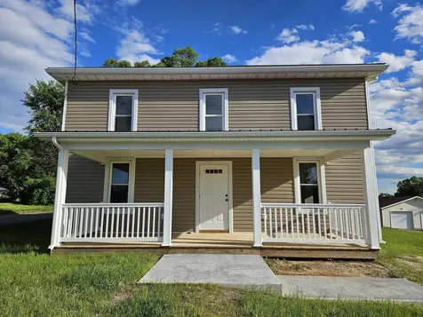 806 Junior Avenue Shenandoah VA 22849