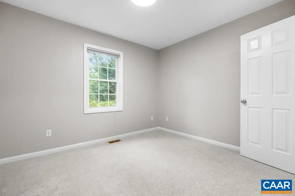 29 Tuscarora Drive Palmyra VA 22963