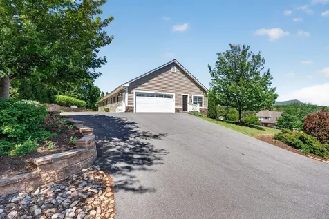 3090 Arrowhead Road Rockingham VA 22801