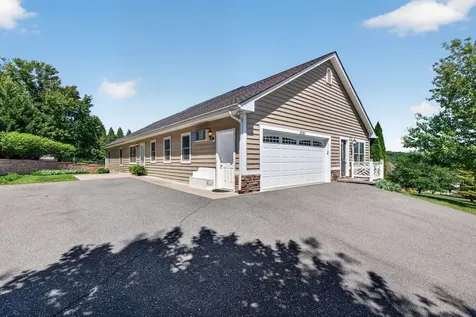 3090 Arrowhead Road Rockingham VA 22801