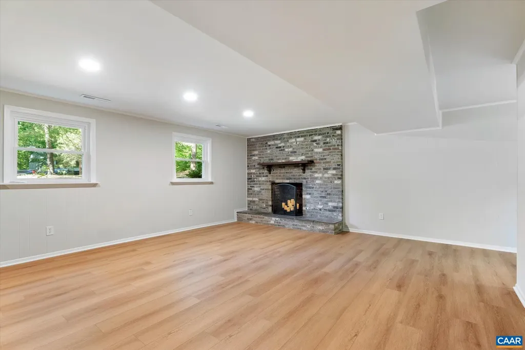 309 Crestfield Court Charlottesville VA 22911