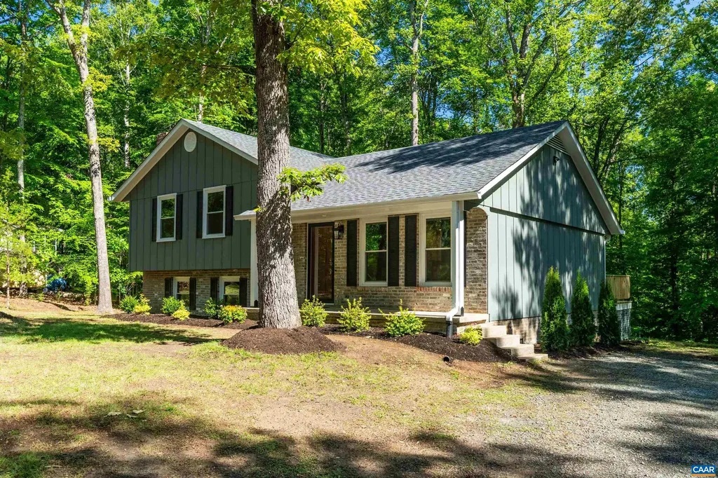 309 Crestfield Court Charlottesville VA 22911